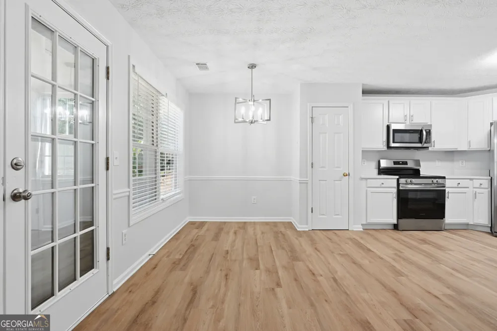 4293 Parks Ridge DR SW Snellville, GA 30039
