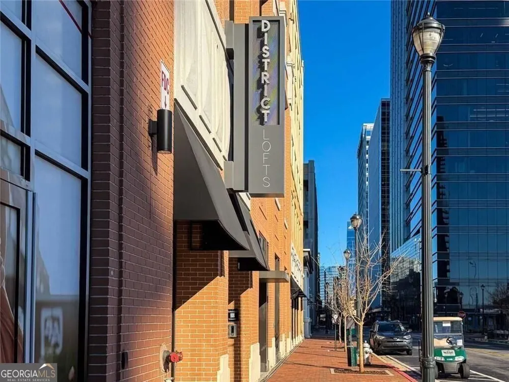 260 18th ST NW Atlanta, GA 30363