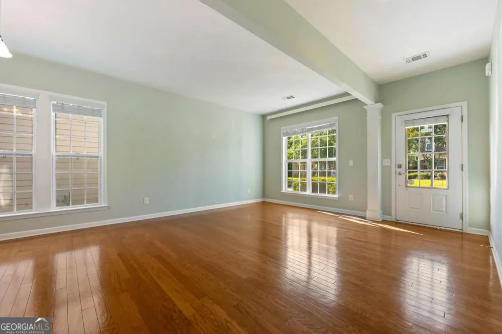 827 Poplar TER Canton, GA 30115