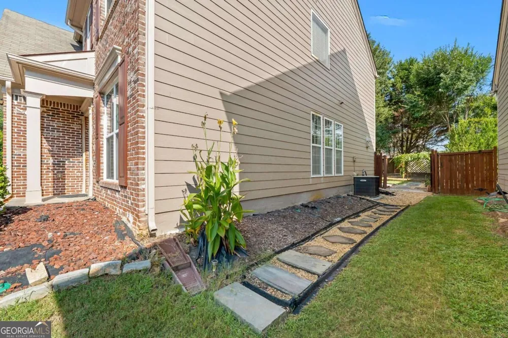 827 Poplar TER Canton, GA 30115