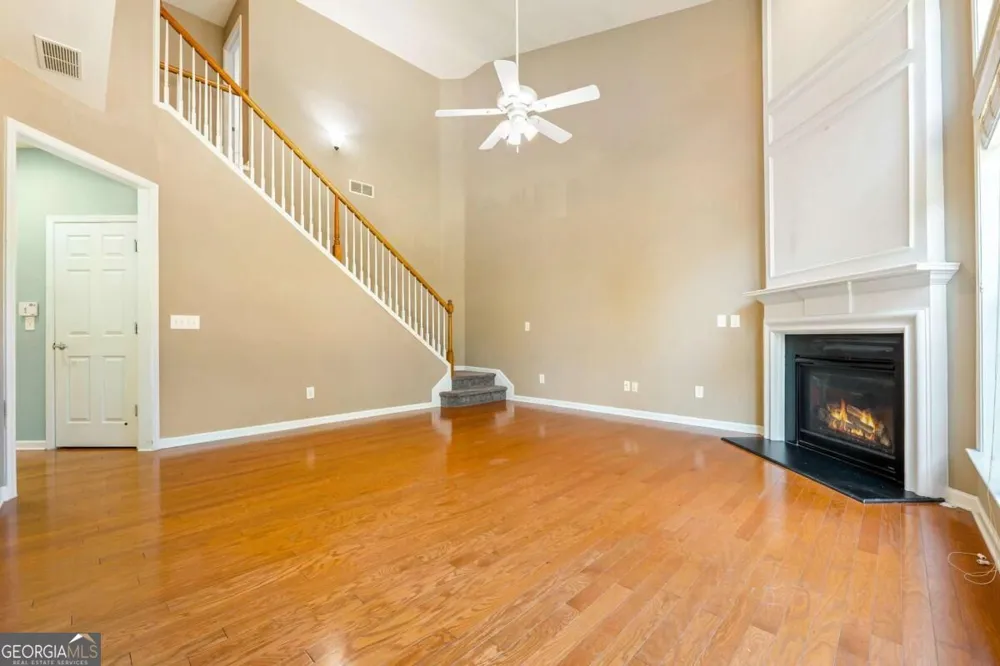 827 Poplar TER Canton, GA 30115