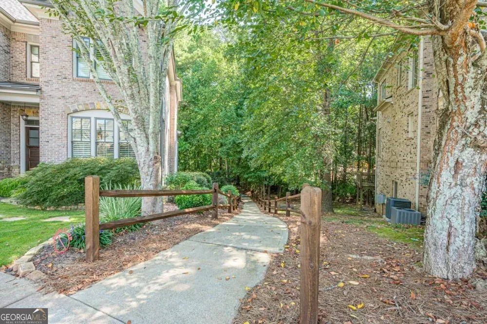 4787 Lakeway PL Alpharetta, GA 30005