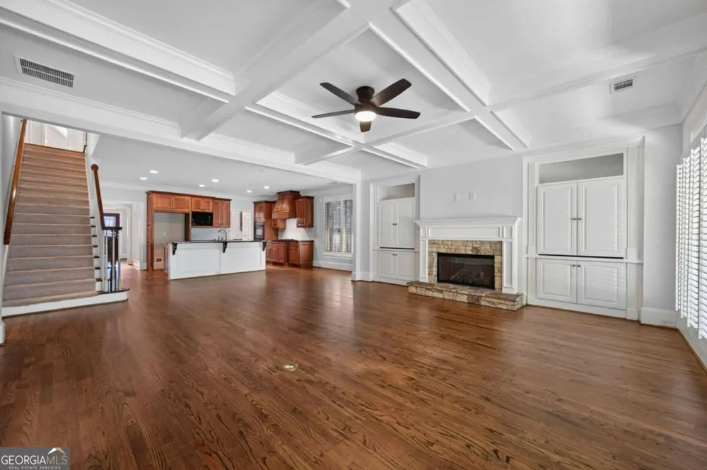 4787 Lakeway PL Alpharetta, GA 30005