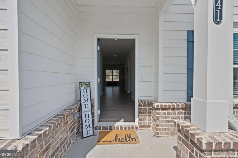 1441 Stephens View DR Loganville, GA 30052