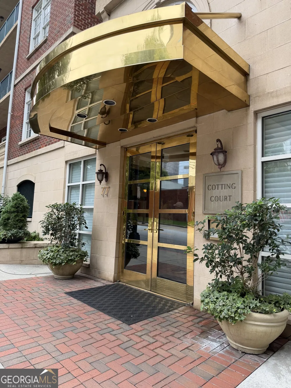77 Peachtree PL NE Atlanta, GA 30309
