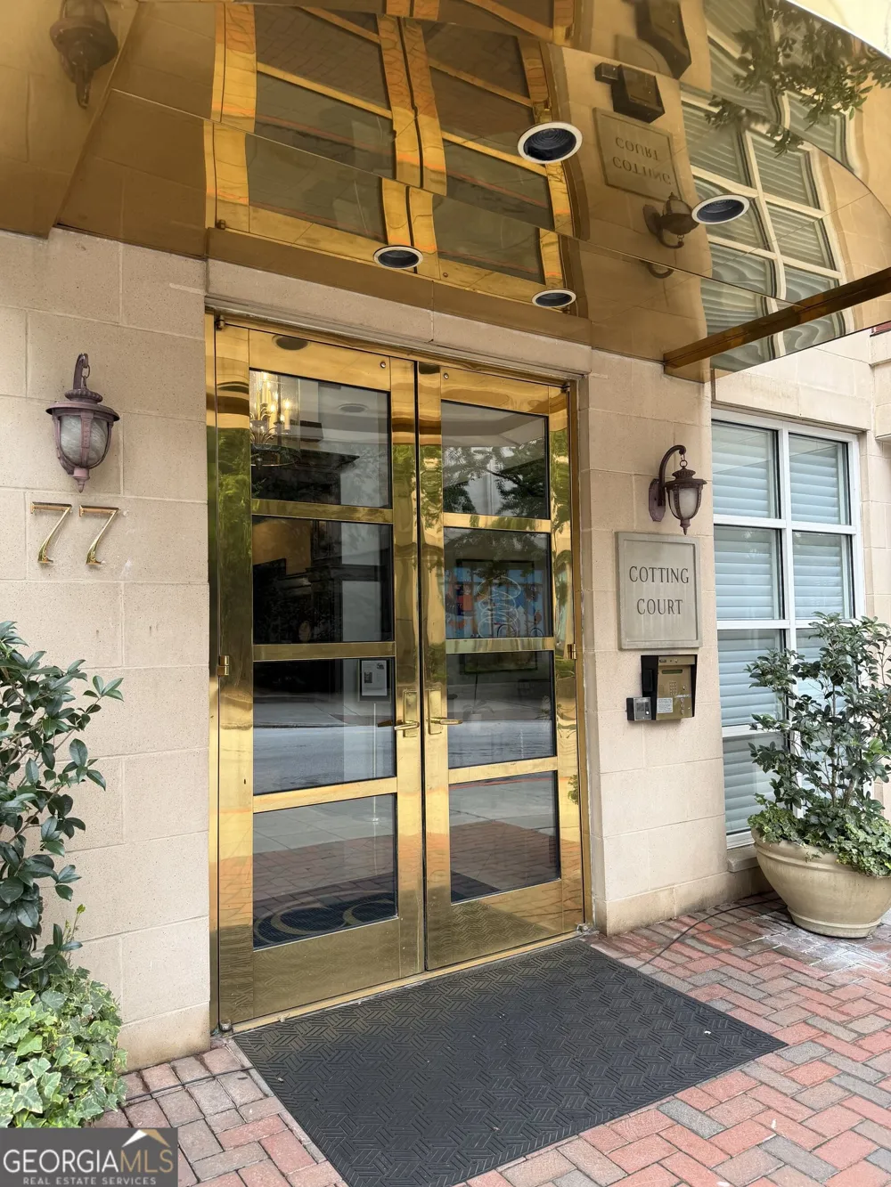 77 Peachtree PL NE Atlanta, GA 30309