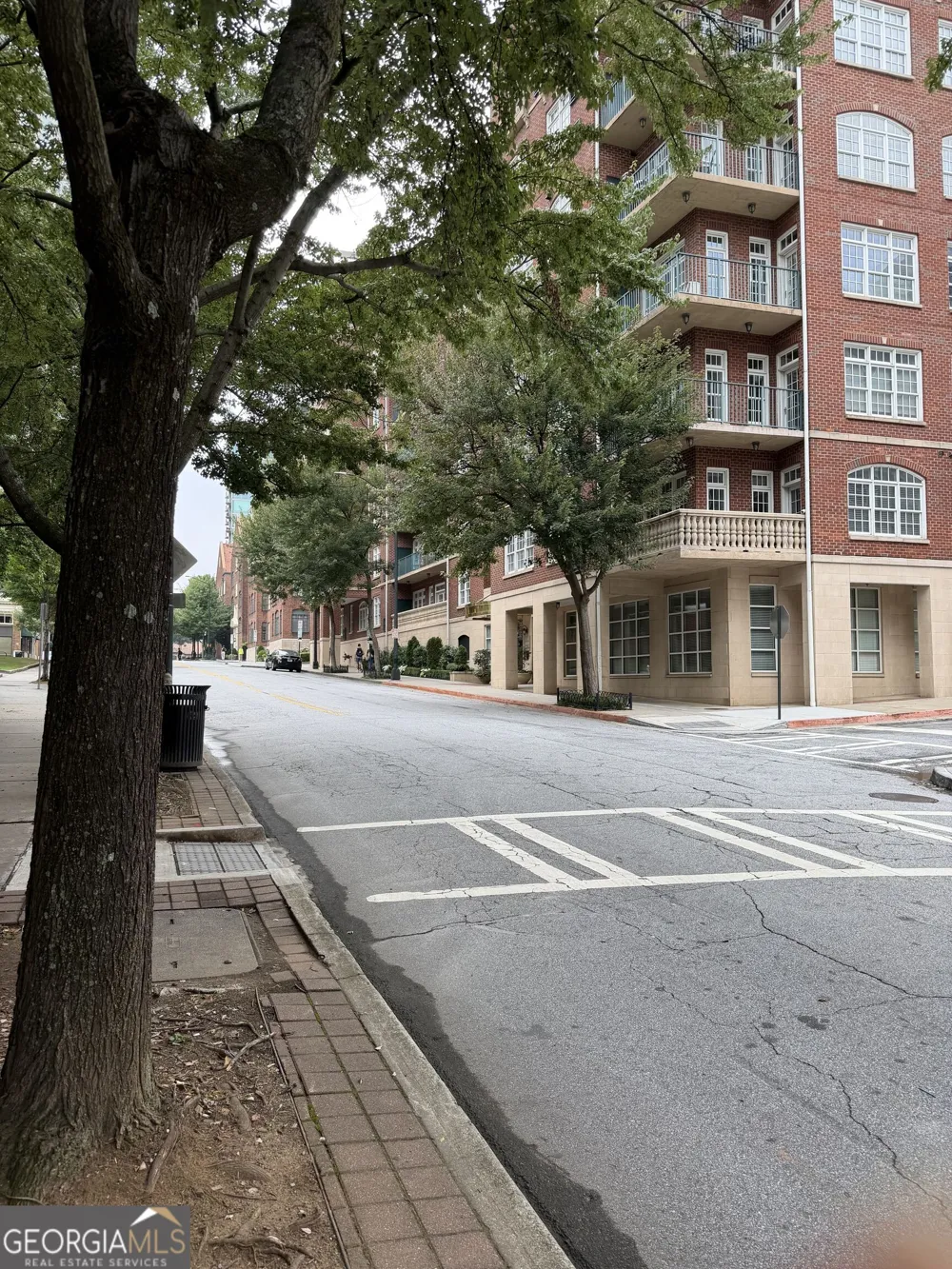 77 Peachtree PL NE Atlanta, GA 30309