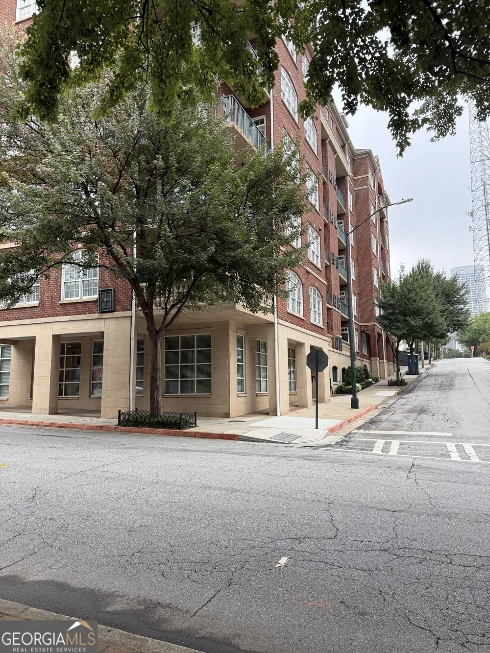 77 Peachtree PL NE Atlanta, GA 30309