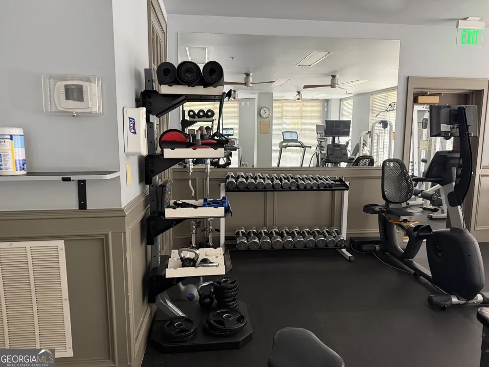 77 Peachtree PL NE Atlanta, GA 30309