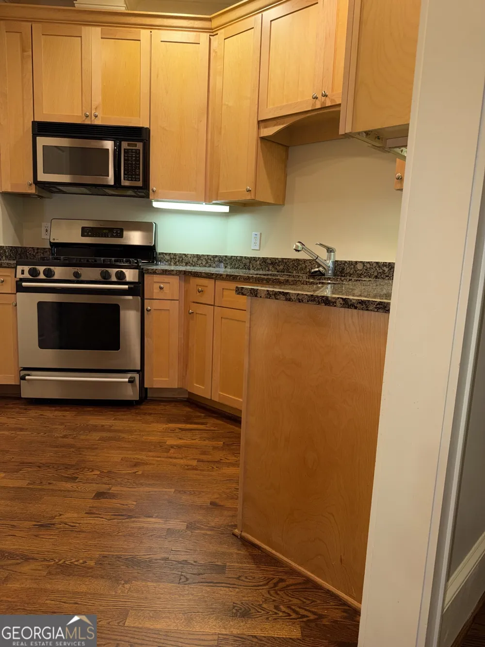 77 Peachtree PL NE Atlanta, GA 30309