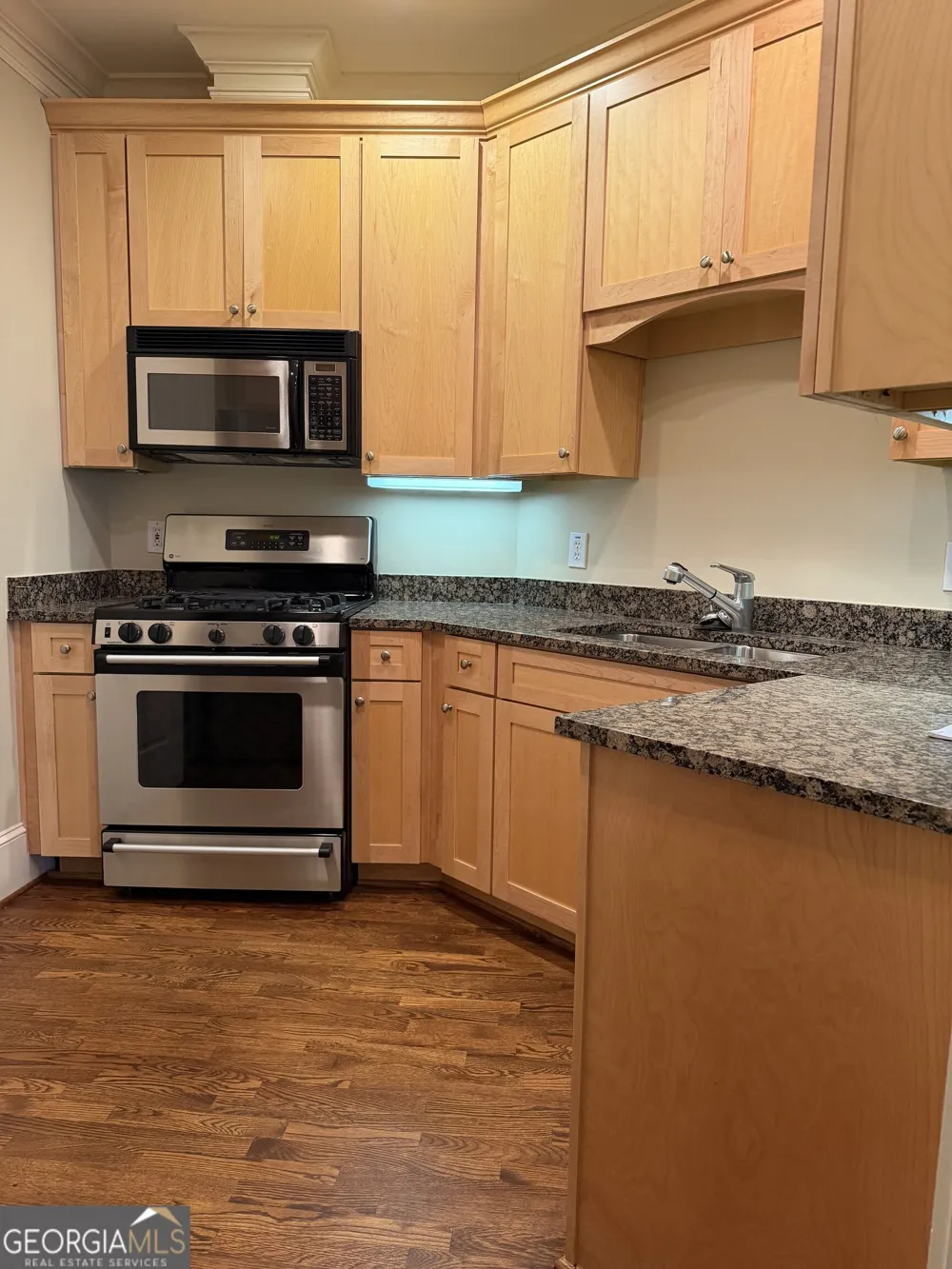 77 Peachtree PL NE Atlanta, GA 30309