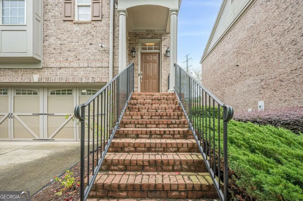 3880 Fairhill PT Alpharetta, GA 30004