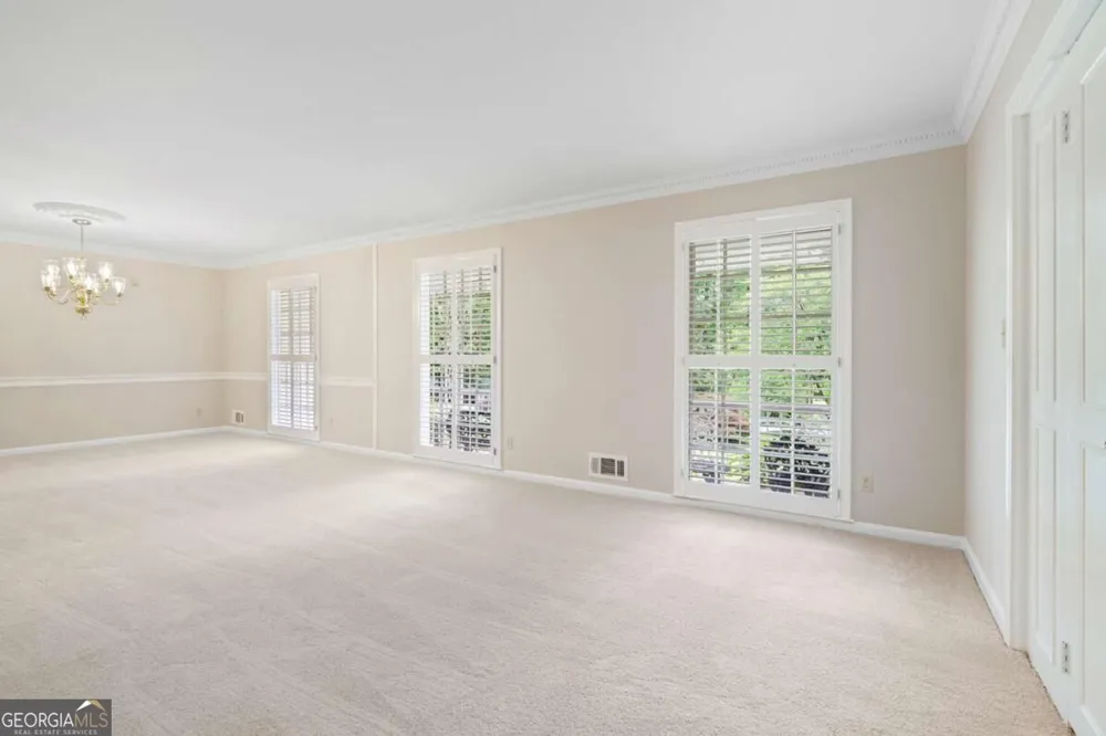 4670 Windsor DR SW Smyrna, GA 30082