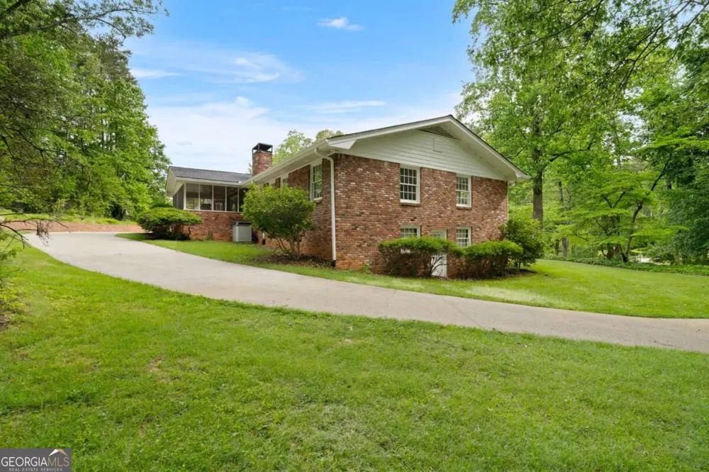 4670 Windsor DR SW Smyrna, GA 30082