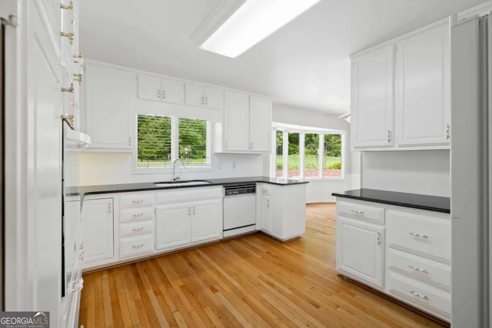 4670 Windsor DR SW Smyrna, GA 30082