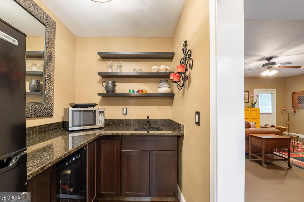 155 Willow Oak LN Dawsonville, GA 30534