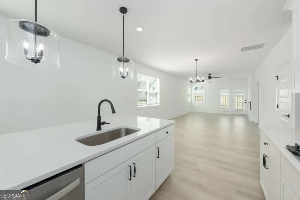 1469 Longwing LN Marietta, GA 30066