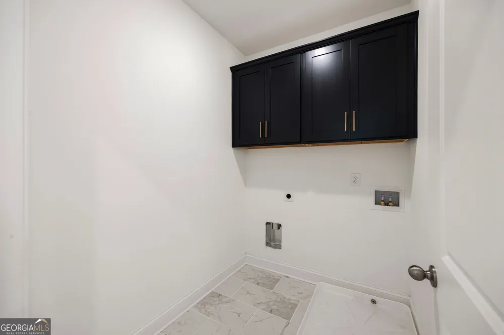 225 Scottsdale DR Marietta, GA 30064