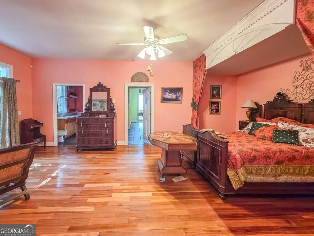 120 Sunrock Mountain TRCE Blue Ridge, GA 30513
