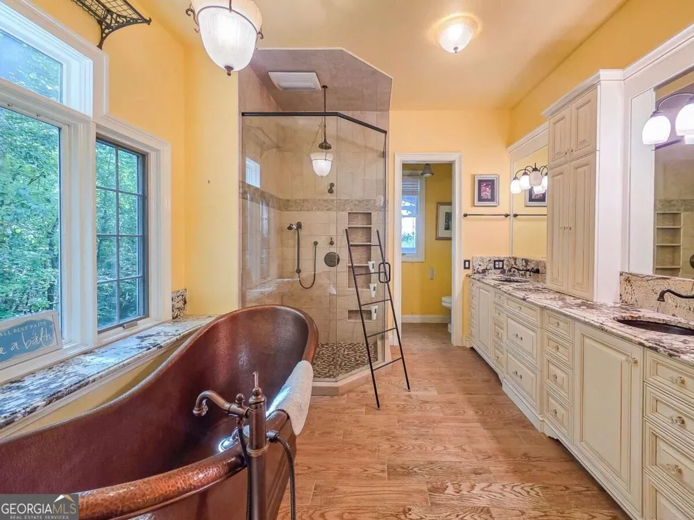 120 Sunrock Mountain TRCE Blue Ridge, GA 30513