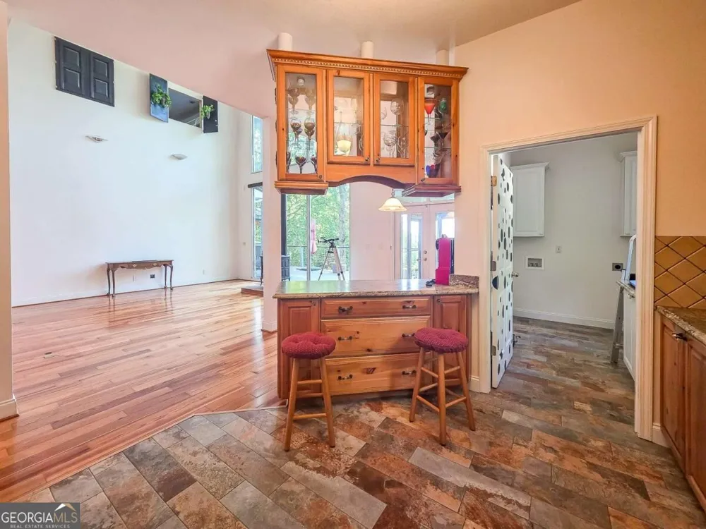 120 Sunrock Mountain TRCE Blue Ridge, GA 30513
