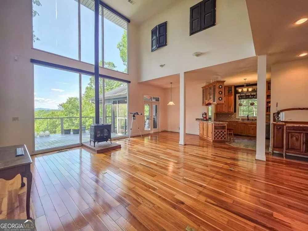 120 Sunrock Mountain TRCE Blue Ridge, GA 30513