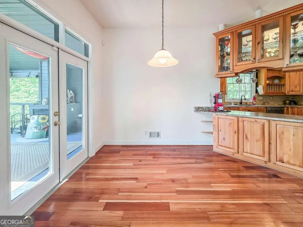 120 Sunrock Mountain TRCE Blue Ridge, GA 30513