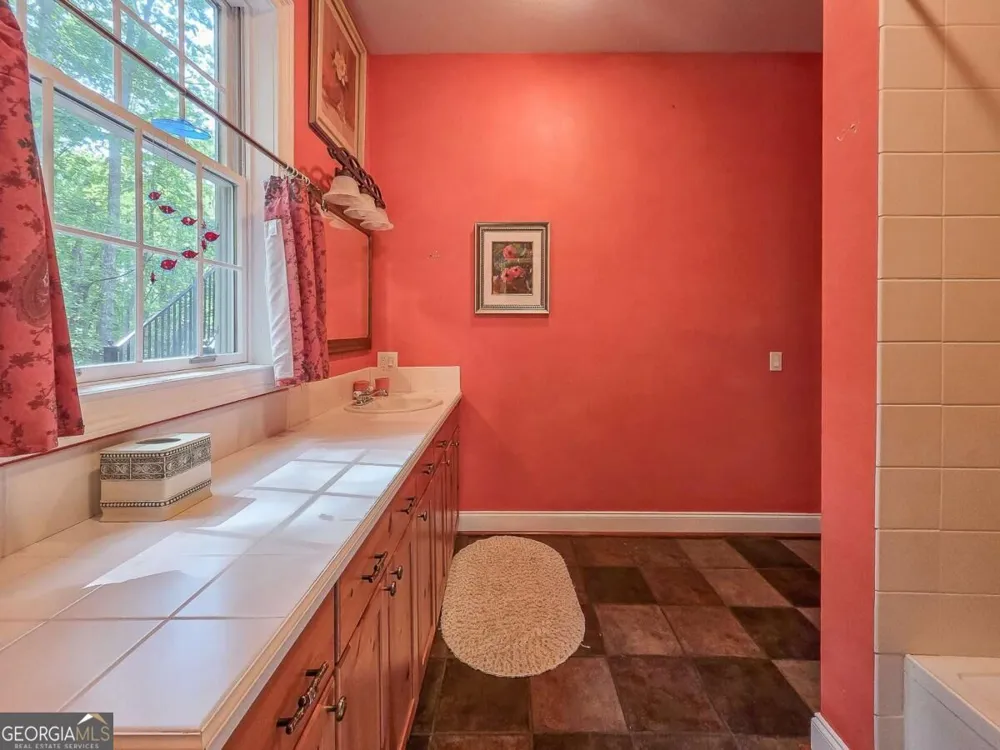 120 Sunrock Mountain TRCE Blue Ridge, GA 30513