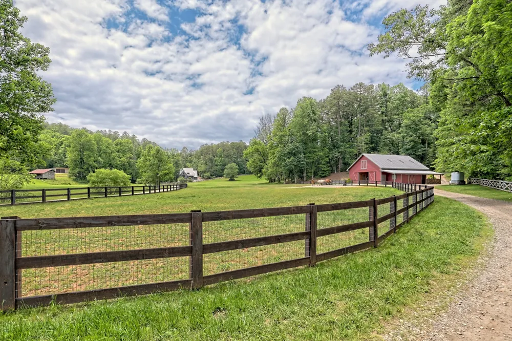3622 Sandy Ford RD Clayton, GA 30525