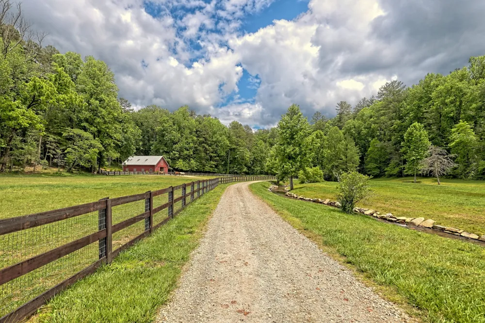 3622 Sandy Ford RD Clayton, GA 30525