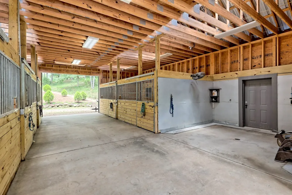 3622 Sandy Ford RD Clayton, GA 30525