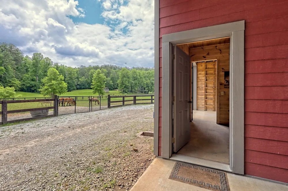 3622 Sandy Ford RD Clayton, GA 30525