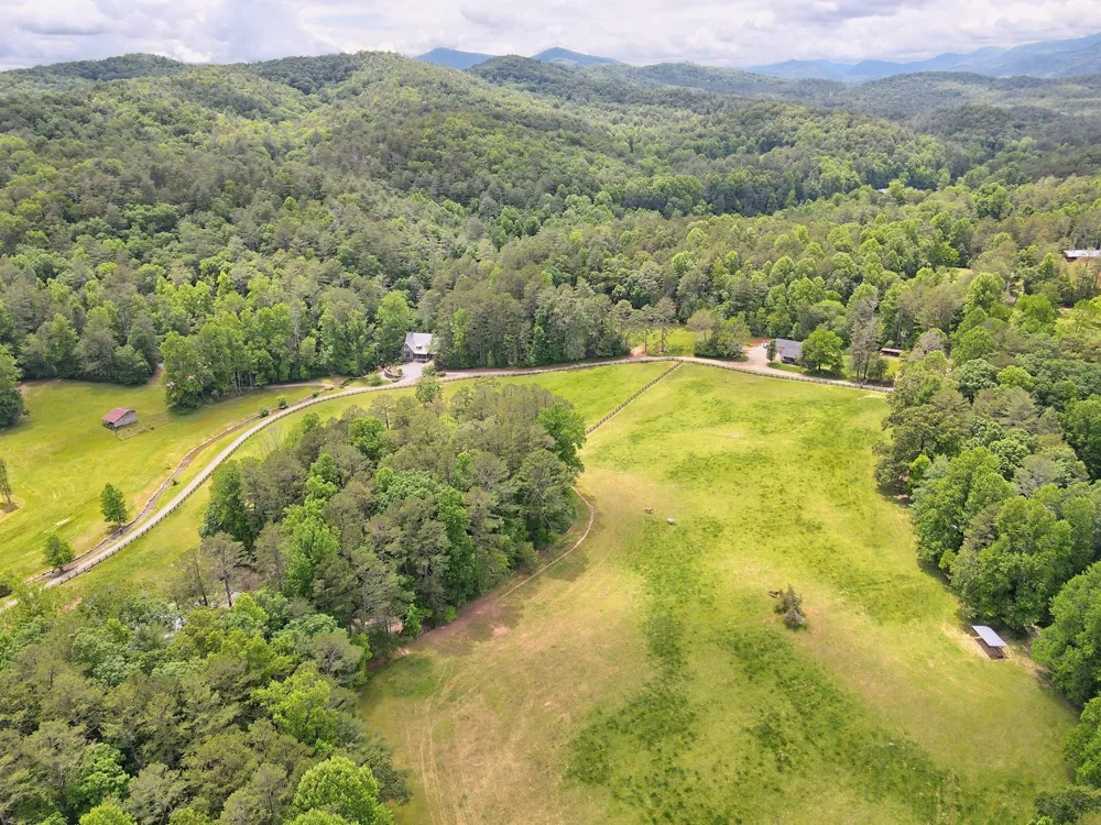 3622 Sandy Ford RD Clayton, GA 30525