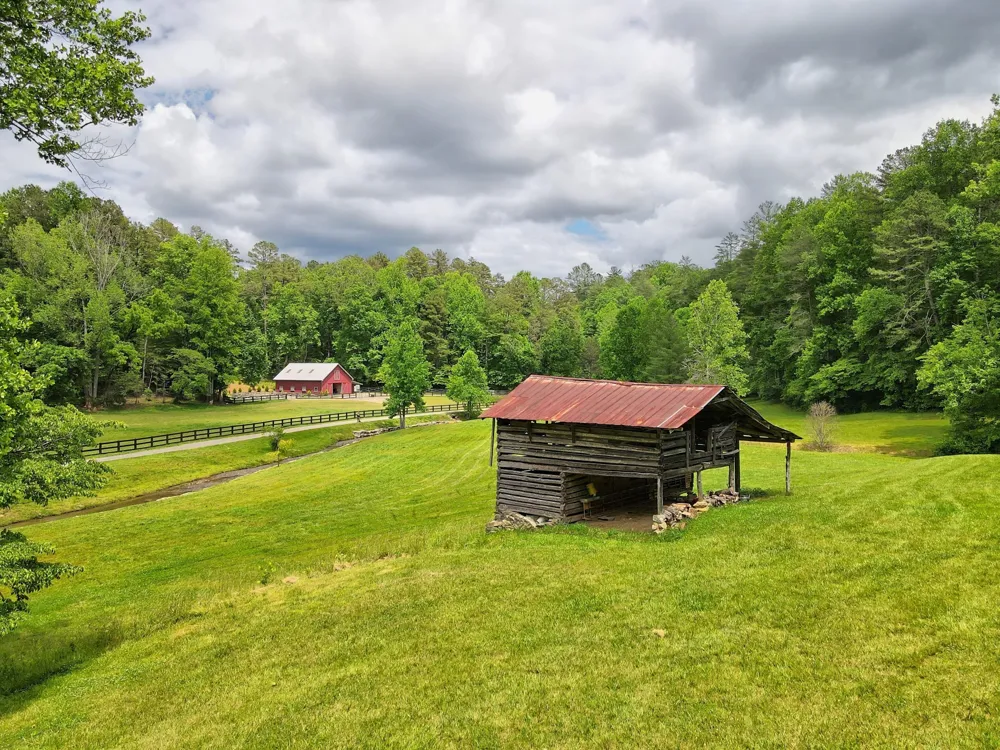 3622 Sandy Ford RD Clayton, GA 30525