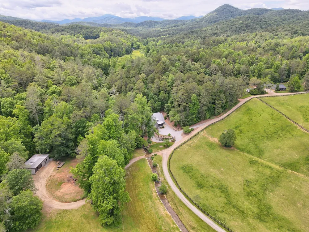 3622 Sandy Ford RD Clayton, GA 30525