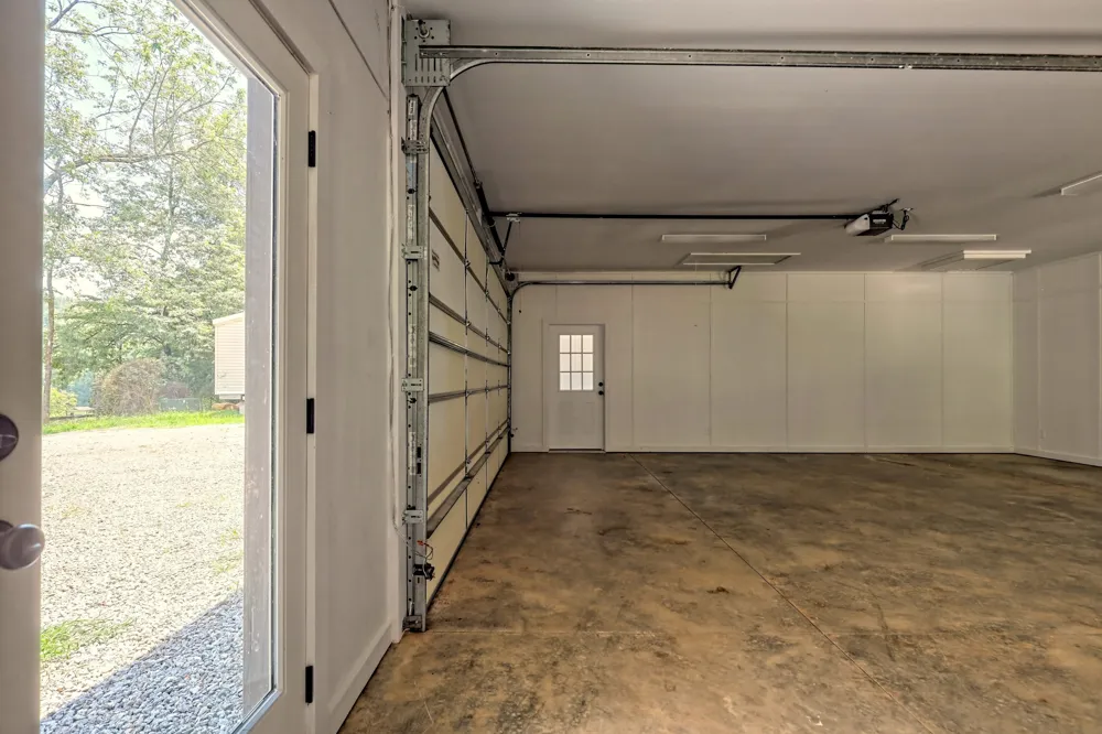 3622 Sandy Ford RD Clayton, GA 30525