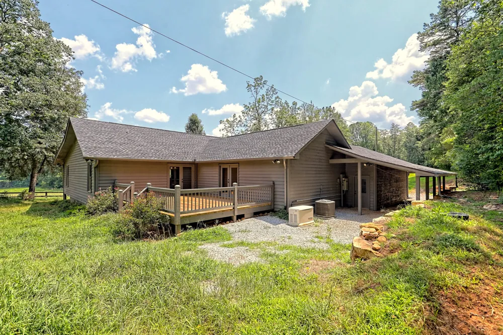 3622 Sandy Ford RD Clayton, GA 30525