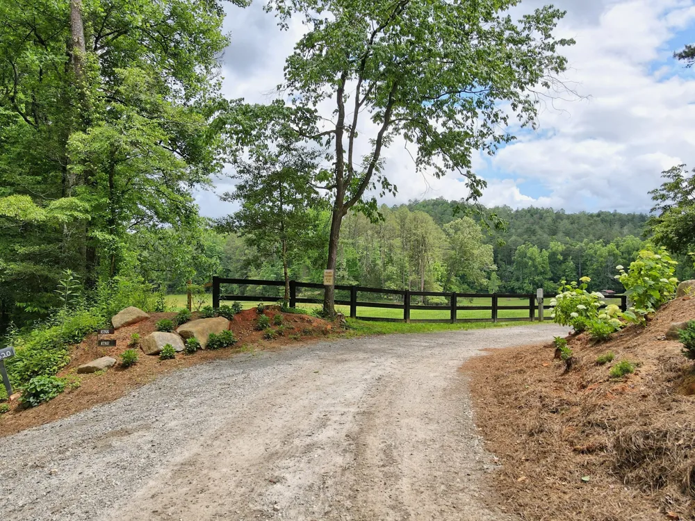 3622 Sandy Ford RD Clayton, GA 30525