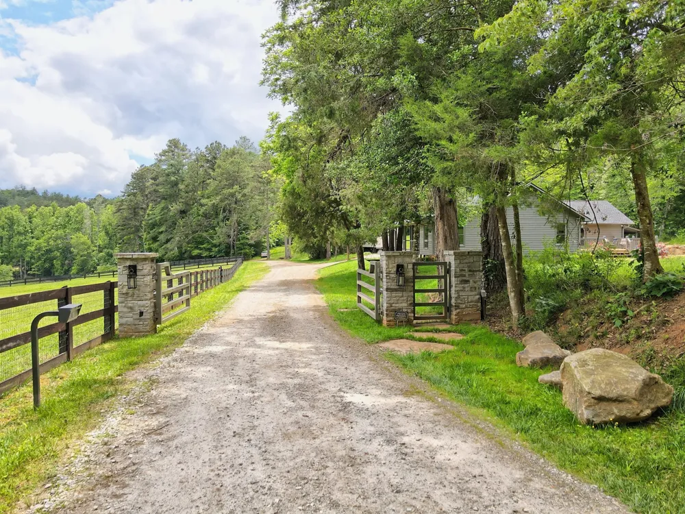 3622 Sandy Ford RD Clayton, GA 30525