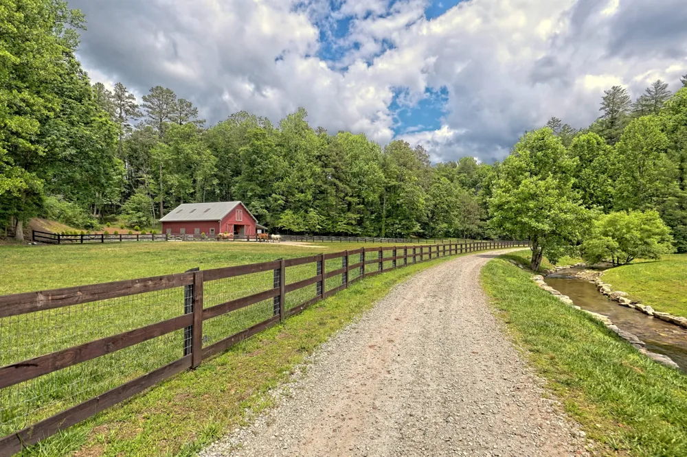 3622 Sandy Ford RD Clayton, GA 30525