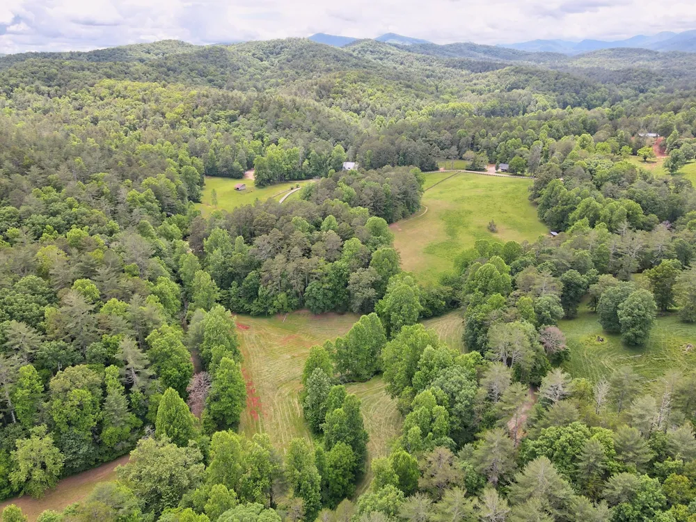 3622 Sandy Ford RD Clayton, GA 30525