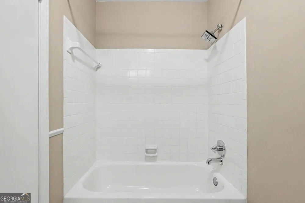 2752 Meadow Mere E Atlanta, GA 30341