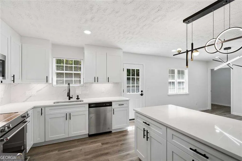 3434 Irvin DR Loganville, GA 30052