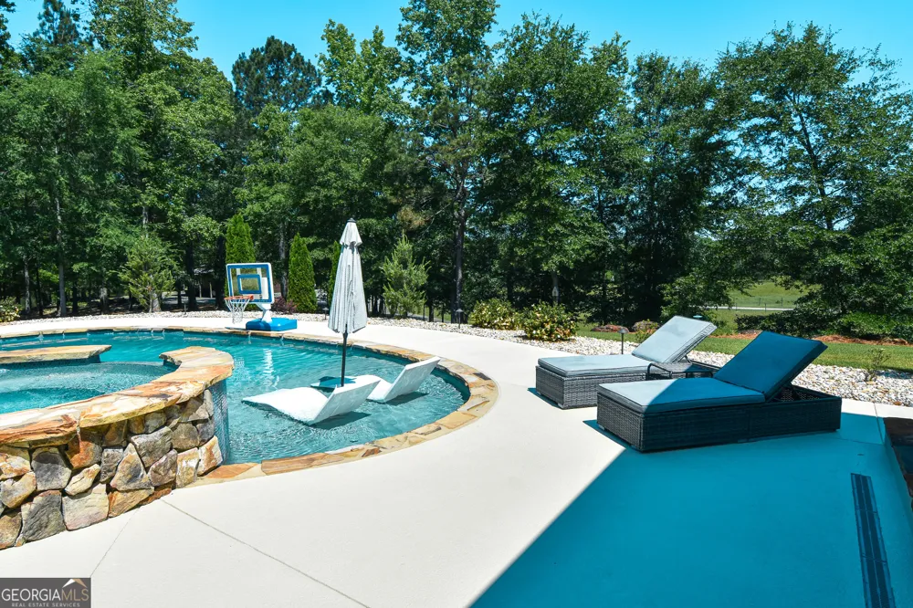 345 Huff Creek Rd Williamson, GA 30292
