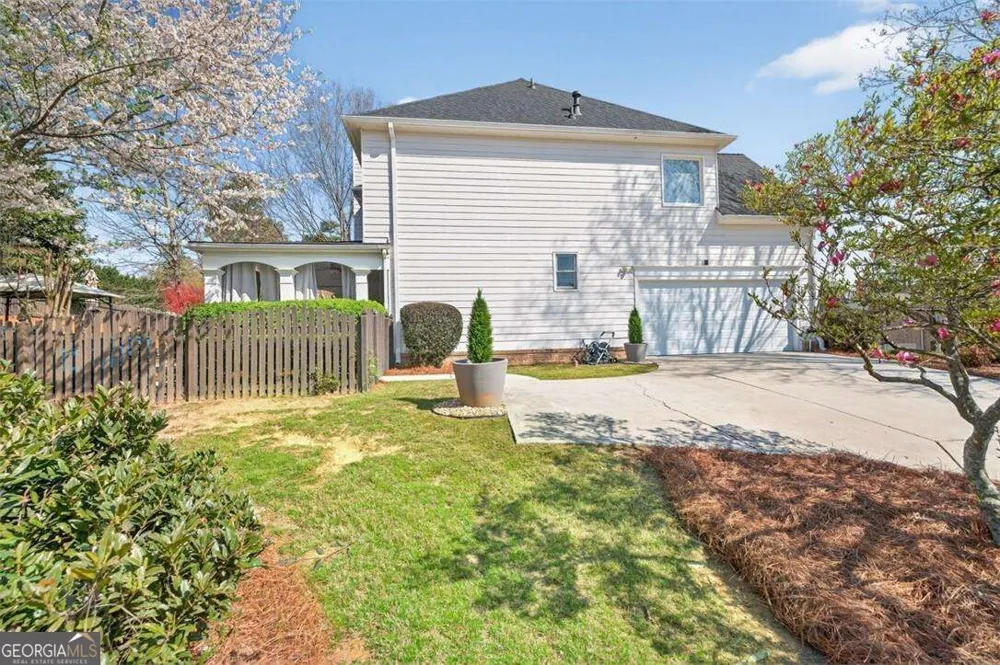 1710 Winter Jasmine DR Dacula, GA 30019