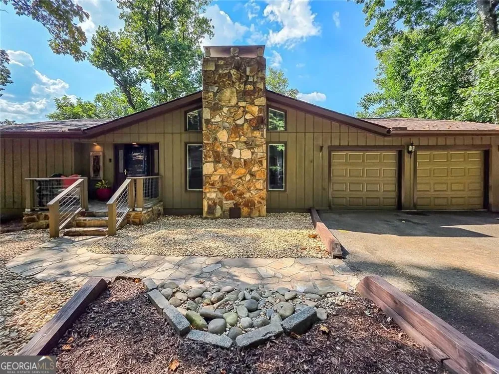 493 Starcross LN Jasper, GA 30143