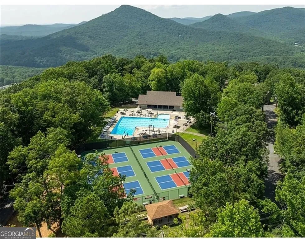 493 Starcross LN Jasper, GA 30143