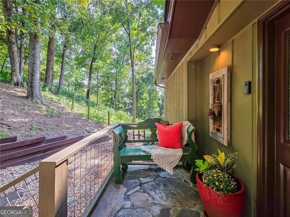 493 Starcross LN Jasper, GA 30143
