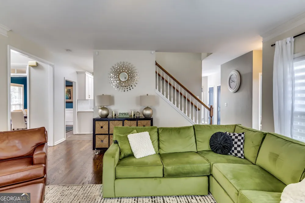 624 Lantern Park LN Scottdale, GA 30079