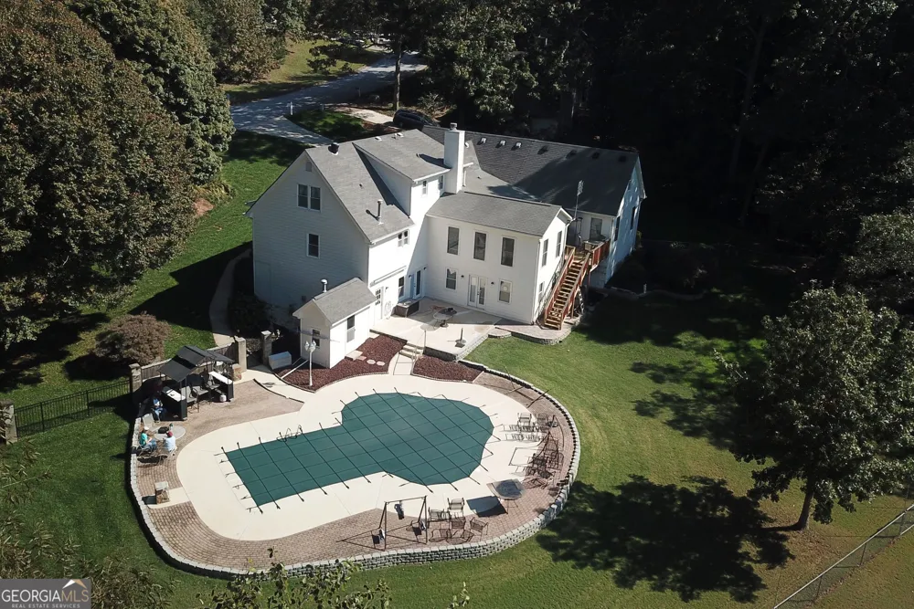 2100 Oak Village LN Lawrenceville, GA 30043
